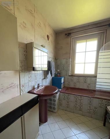 Achat - Maison Courgains 72260 7 pièces 146 m 2 2050 m 2