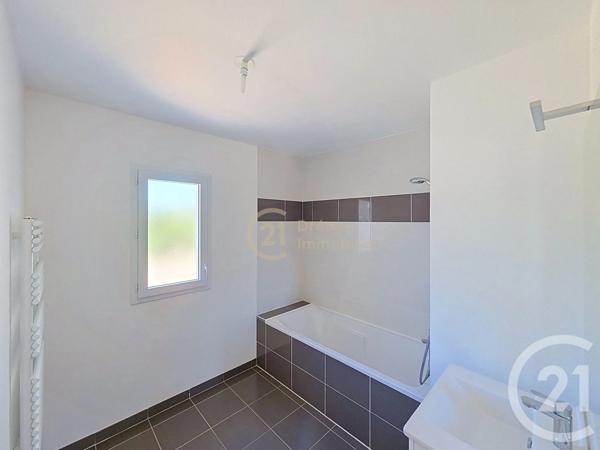 Appartement F3 à vendre  3 pièces - 66,54 m 2   CHARTRES DE BRETAGNE  - 35