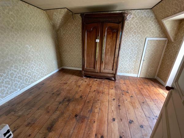 Maison de ville à vendre à Saint-Pol-de-Léon dans le Finistère (29250), ref : 24906   
Centre ville