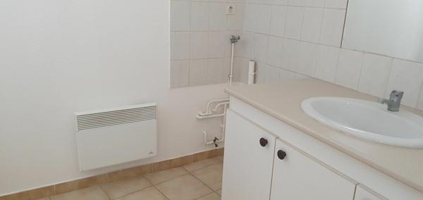 Immeuble à vendre    7 pièces • 105 m2 La Motte-du-Caire