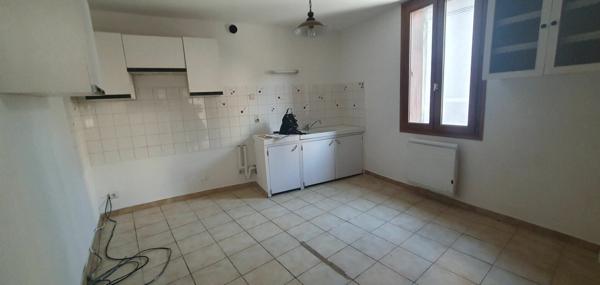 Immeuble à vendre    7 pièces • 105 m2 La Motte-du-Caire