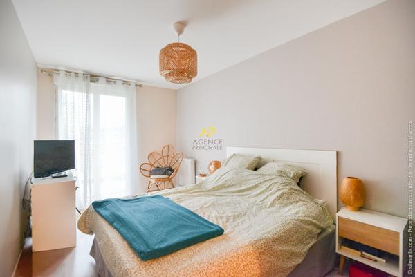 F3 BOIS ROCHEFORT avec terrasses et jardinet €304 500 **  - Référence  1999