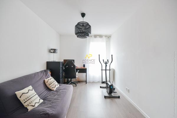 F3 BOIS ROCHEFORT avec terrasses et jardinet €304 500 **  - Référence  1999