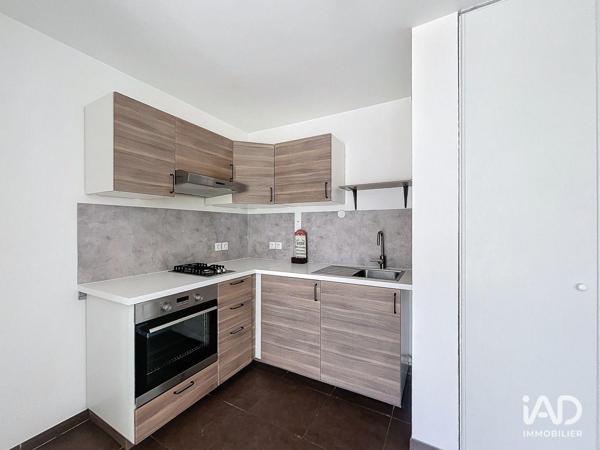 Location appartement 2 pièces 39 m² Vitrolles