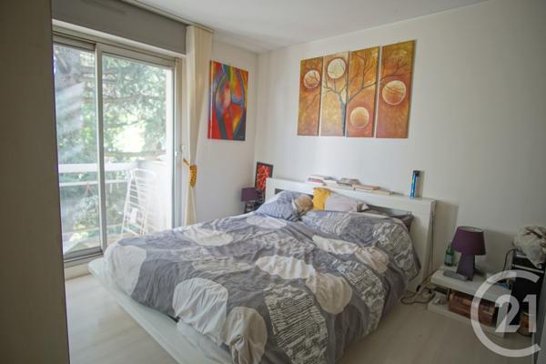 Appartement F2 à vendre  2 pièces - 53,92 m2 CHOISY LE ROI - 94