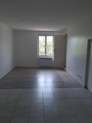 Maison 3 pièces de 51 m² à Andrezieux boutheon