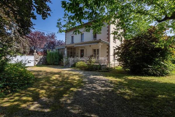 Vente Maison 8 pièces 210 m2 à Belley
