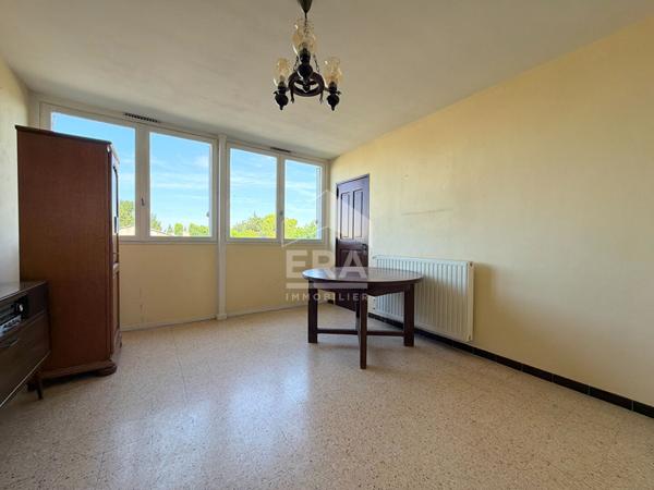 A VENDRE EN EXCLUSIVITE 84120 PERTUIS APPARTEMENT 3 PIECES D'ENVIRON 64M² AVEC BALCON, CAVE ET 1 PLACE DE STATIONNEMENT.