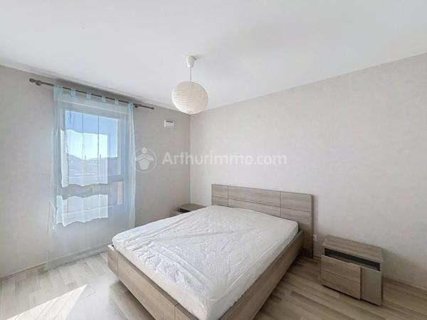 Location                                                      Appartement
                        
                     3 pièces                      64 m2                     à Clermont-Ferrand