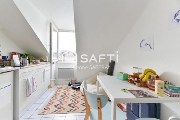 Appartement 2 pièces - 19 m² au sol - Rue Dobrée