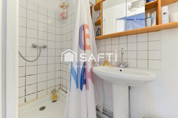 Appartement 2 pièces - 19 m² au sol - Rue Dobrée