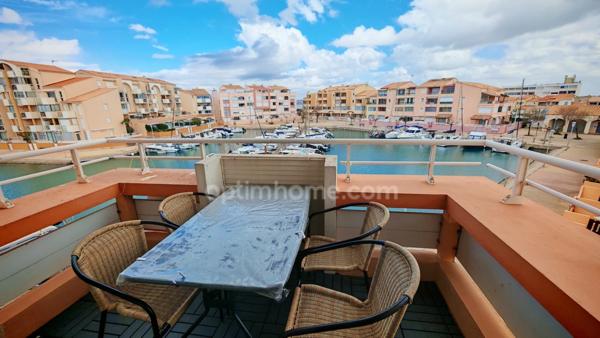 JOLI T2 AU PIED DU RIVAGE DE FRONTIGNAN PLAGE AVEC PARKING PRIVATIVE