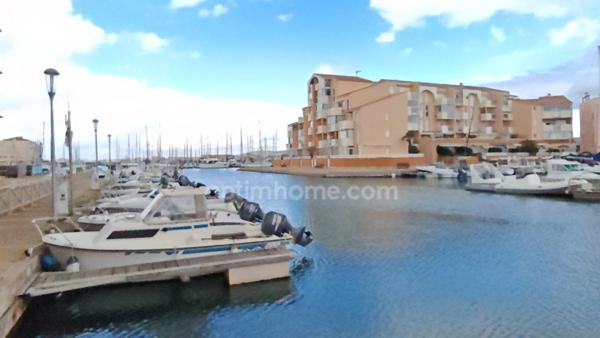 JOLI T2 AU PIED DU RIVAGE DE FRONTIGNAN PLAGE AVEC PARKING PRIVATIVE
