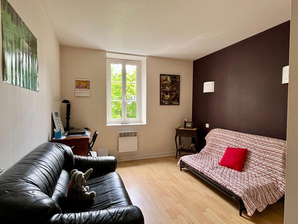 TRES BELLE MAISON ANCIENNE ET DE PLAIN-PIED