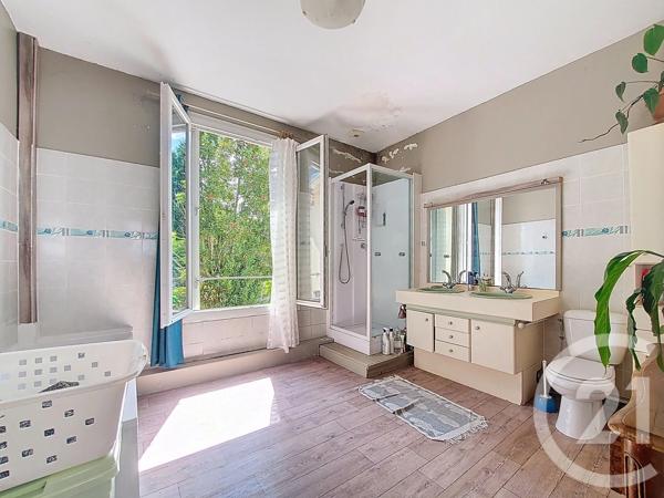 Maison à vendre  4 pièces - 153,40 m 2   LA MONTAGNE  - 44