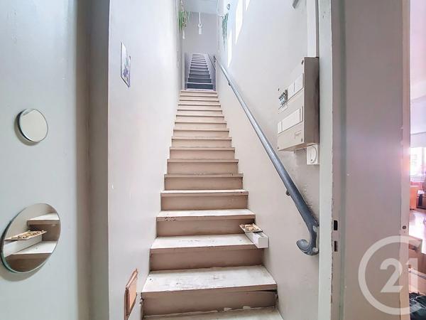 Maison à vendre  4 pièces - 153,40 m 2   LA MONTAGNE  - 44