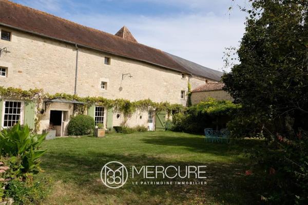Maison à Saint-Maixent-l'École