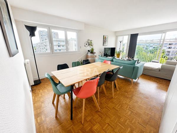 Grand T4 lumineux avec balcon, ascenseur et possibilité 3 chambres