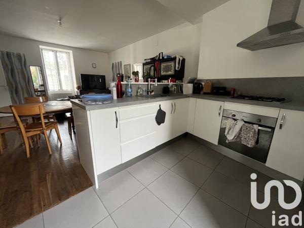 Maison à vendre 4 pièces 97 m² Châtillon-sur-Thouet
