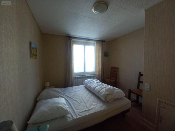 Maison à vendre à Allanche dans le Cantal (15160), ref : FG/2261