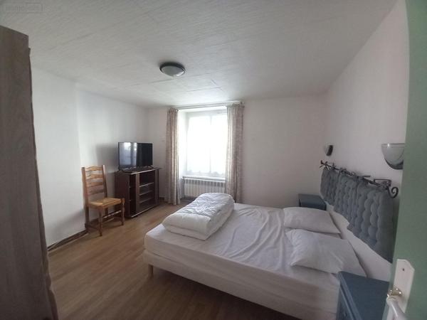 Maison à vendre à Allanche dans le Cantal (15160), ref : FG/2261