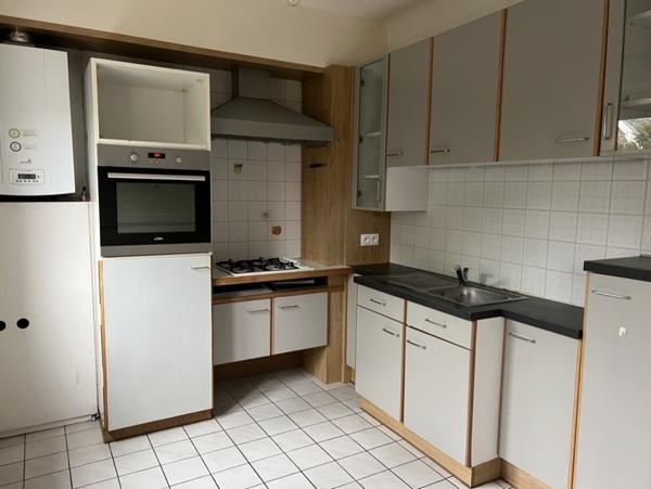 Location Appartement60 m² - 3 Pièces - ST POL SUR TERNOISE (62130)