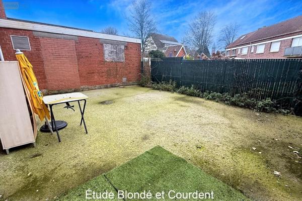 Local commercial à louer à Hazebrouck dans le Nord (59190), ref : H9705   
Nouveau monde