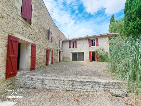 Propriété à vendre 11 pièces CELLES SUR BELLE (79)