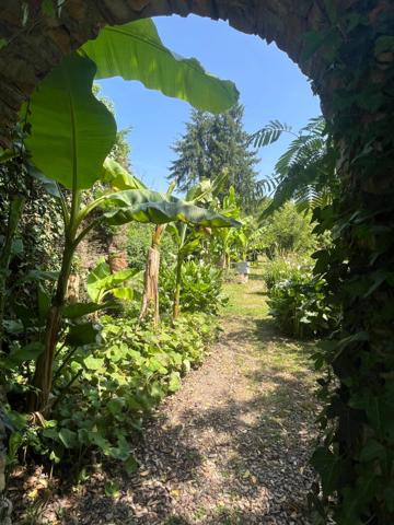 PLAISANCE (32): SANS TRAVAUX, MAISON XVIIIs restaurée avec élégance SUR 240M2 habitables, 6600m2 de jardin,géothermie,  puits, géothermie, grandes dependances environnement bucolique