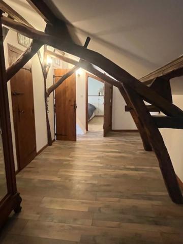 PLAISANCE (32): SANS TRAVAUX, MAISON XVIIIs restaurée avec élégance SUR 240M2 habitables, 6600m2 de jardin,géothermie,  puits, géothermie, grandes dependances environnement bucolique