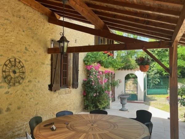 PLAISANCE (32): SANS TRAVAUX, MAISON XVIIIs restaurée avec élégance SUR 240M2 habitables, 6600m2 de jardin,géothermie,  puits, géothermie, grandes dependances environnement bucolique