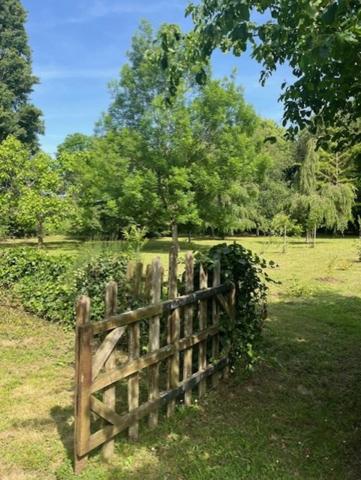 PLAISANCE (32): SANS TRAVAUX, MAISON XVIIIs restaurée avec élégance SUR 240M2 habitables, 6600m2 de jardin,géothermie,  puits, géothermie, grandes dependances environnement bucolique
