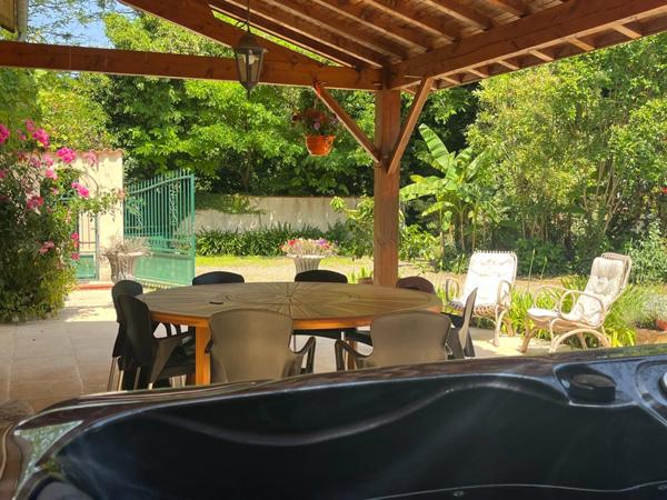 PLAISANCE (32): SANS TRAVAUX, MAISON XVIIIs restaurée avec élégance SUR 240M2 habitables, 6600m2 de jardin,géothermie,  puits, géothermie, grandes dependances environnement bucolique