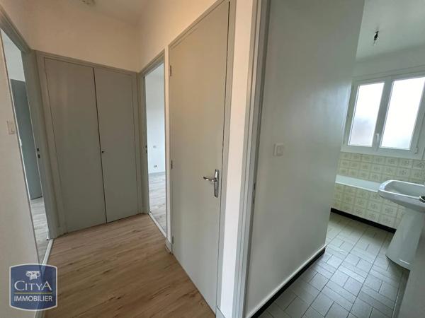 Appartement à louer 3 pièces 67.15m² Brive-la-Gaillarde (19100)