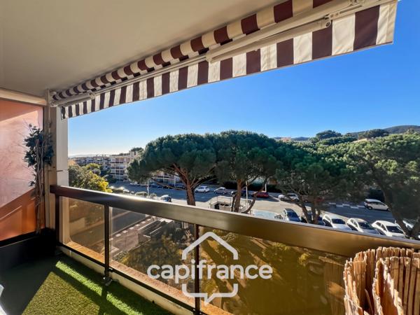 Appartement à vendre 3 pièces (83), Bormes les mimosas, la Favière, T3 avec Parking, dernier étage et vue mer.