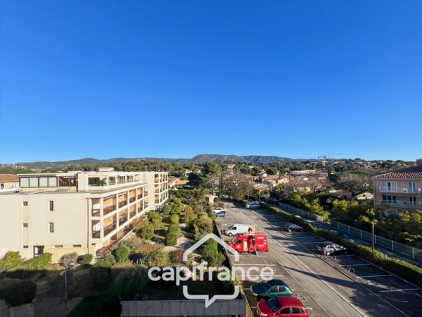 Appartement à vendre 3 pièces (83), Bormes les mimosas, la Favière, T3 avec Parking, dernier étage et vue mer.