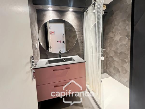 Appartement à vendre 3 pièces (83), Bormes les mimosas, la Favière, T3 avec Parking, dernier étage et vue mer.