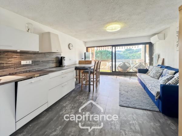 Appartement à vendre 3 pièces (83), Bormes les mimosas, la Favière, T3 avec Parking, dernier étage et vue mer.