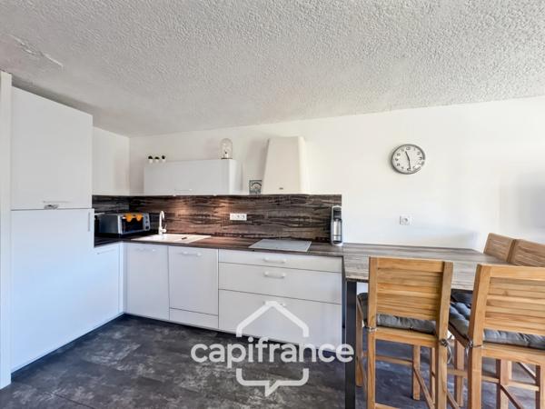 Appartement à vendre 3 pièces (83), Bormes les mimosas, la Favière, T3 avec Parking, dernier étage et vue mer.