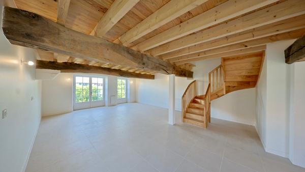 Architecture authentique - loft en duplex avec terrasses et jardinet - Ahetze