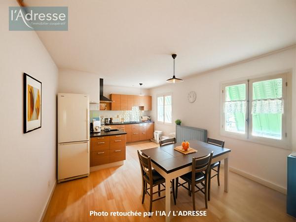 Ensemble immobilier en pierres et dépendances