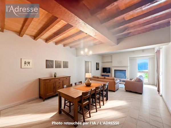 Ensemble immobilier en pierres et dépendances