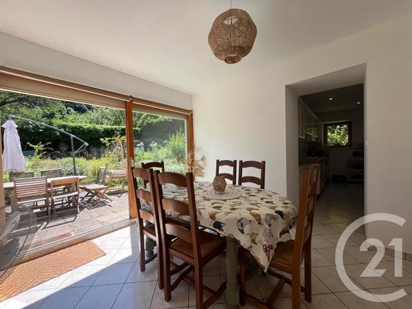 Maison à vendre  7 pièces - 159,08 m 2   VIF  - 38