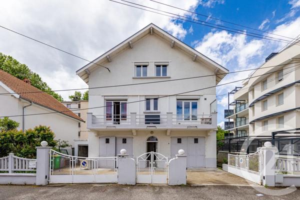 Maison à vendre  7 pièces - 159,08 m 2   VIF  - 38