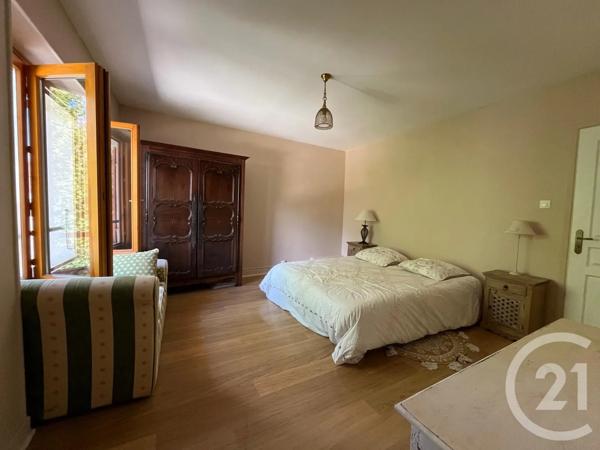 Maison à vendre  7 pièces - 159,08 m 2   VIF  - 38