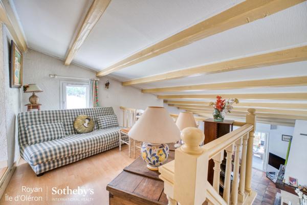 Maison avec piscine et accès direct à la plage