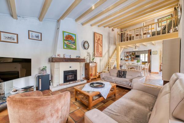 Maison avec piscine et accès direct à la plage