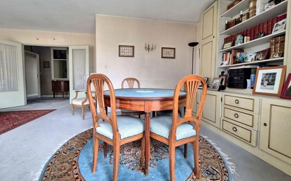 Appartement à vendre    6 pièces •  Chambourcy