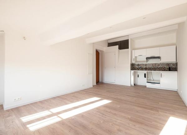 Appartement à vendre    2 pièces • 26,91 m2 Biot