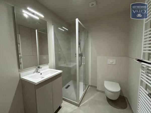Appartement à louer 2 pièces 38.7m² Dole (39100)